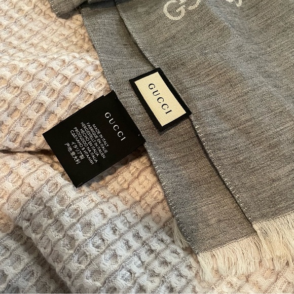 GUCCI Logo Monogrammed Wool & Silk Blend Scarf - Picture 8 of 8